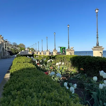 посейдон золотий берег 500 м море Apartment Odesa